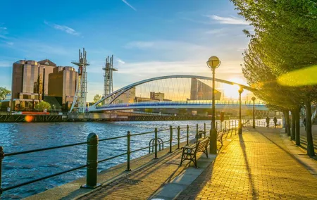 Private Tour with a Local Guide in Manchester