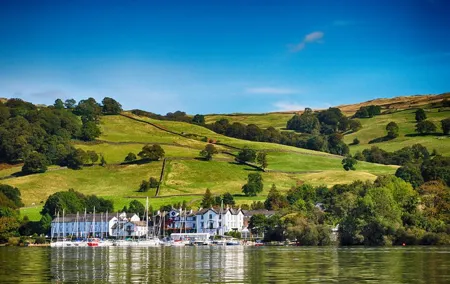 Private Full Day Tour to Enchanting Lakes and Literary Lore
