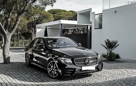 CO2-Offset Arrival Private Transfer MAN airport to Manchester