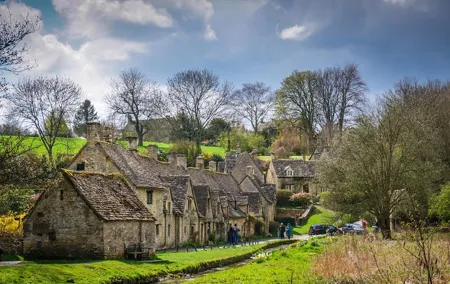Cotswolds Small Group Tour from London
