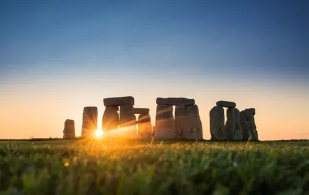 Stonehenge and Windsor from London