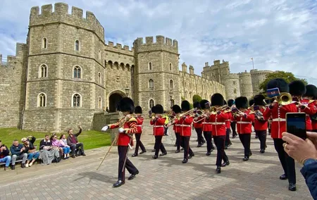 Windsor, Stonehenge and Bath Trip from London