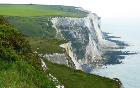 White Cliffs of Dover & Historic Canterbury Day Tour from London