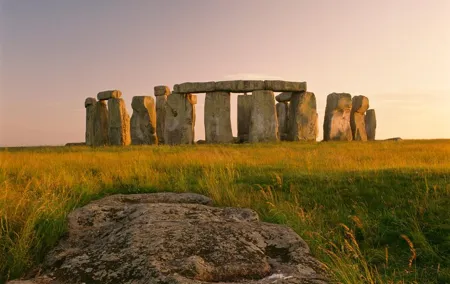 Southampton Pre-Cruise Tour: London to Southampton via Stonehenge