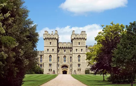 Windsor Castle, Stonehenge, and Oxford Day Trip from London