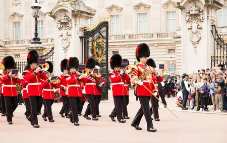 Changing of the Guard Guided Tour at Buckingham Palace