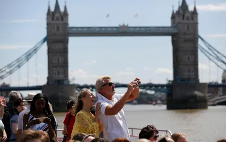 Hop-On Hop-Off Sightseeing River Cruise on the Thames