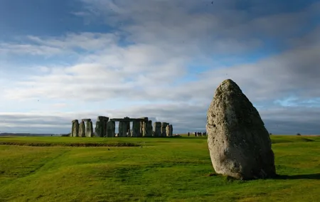 Private Tour to Stonehenge and Bath from London
