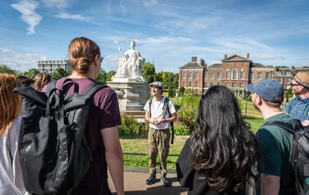 Visit Kensington Palace & 3 Hour Westminster Walking Tour