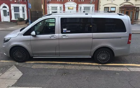 One Way Taxi Transfer from Heathrow Airport to London