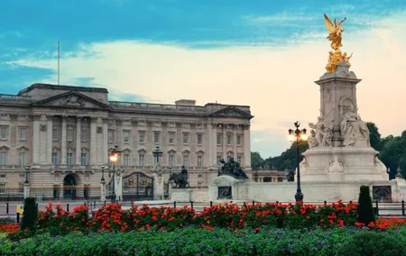London: Landmarks Walking Tour
