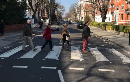 Private Beatles and London Rock Tour in Electric Taxi