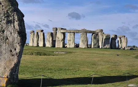 Private Stonehenge, Avebury & Mystical Car Tour + Guide