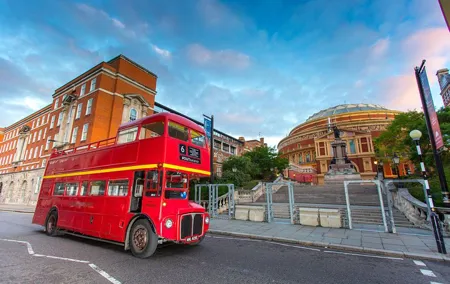 Vintage London Bus Tour Including Cruise with London Eye Option