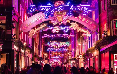 London Christmas Lights Private Walking Tour