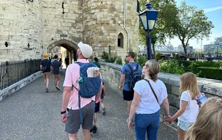 Kid-Friendly Private Tower of London Tour with Blue Badge Guide