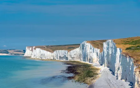 Brighton & Seven Sisters Tour From London (Small-Group)