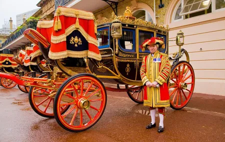 Buckingham Palace: Admission ticket to The Royal Mews