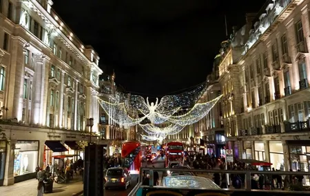Christmas Lights Open-Top Bus Tour - TOP DECK GUARANTEE