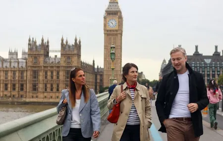 London Private One Day Tour with a Local, Highlights & Off-the-Beaten-Path
