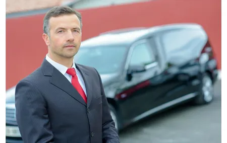 Shared Departure Transfer from your London Hotel to the Airport