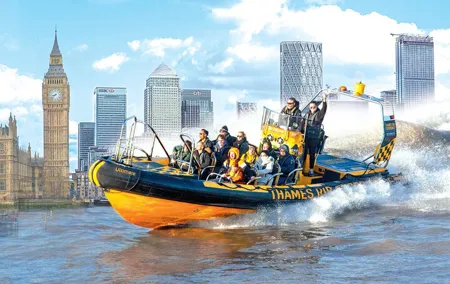 Speedboat Sightseeing: Embankment OR Westminster Pier -45 Minutes