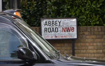 Beatles Fab 4 London Taxi Tour