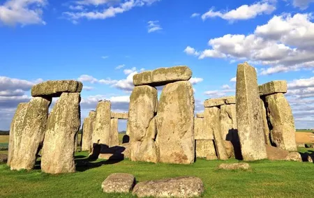 Stonehenge In A Private Vehicle Service From London With Admission Tickets
