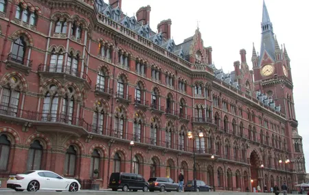 A Muggle's Guide to Harry Potter Walking Tour in London