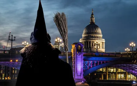 London Witches and History Walking Tour