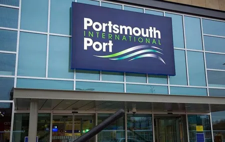 Single - Return Private Transfer London or LHR Airport to Portsmouth Cruise Port