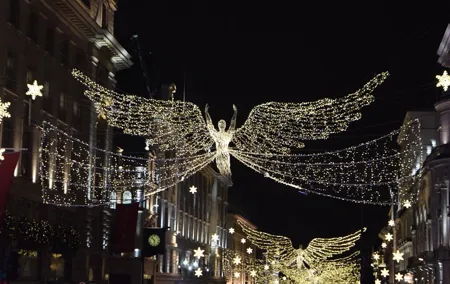London Christmas Lights Walking Tour
