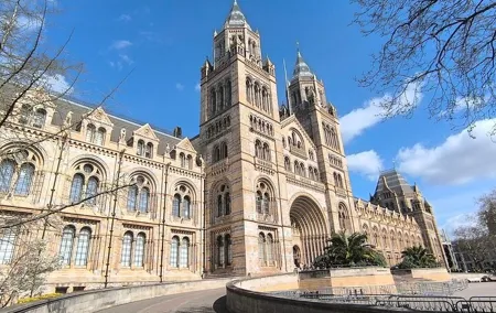Natural History Museum London Audio Guide and Free Entry Ticket