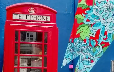 London Rocks! Private Music Walking Tour in Soho 2hrs
