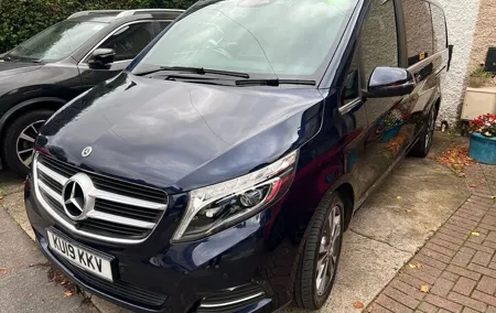 One Way Taxi Transfer from London Luton Airport to London City