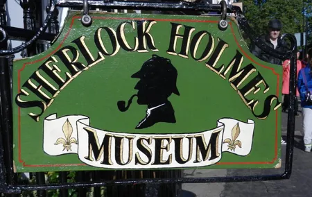 Sherlock Holmes Museum & Westminster Walking Tour
