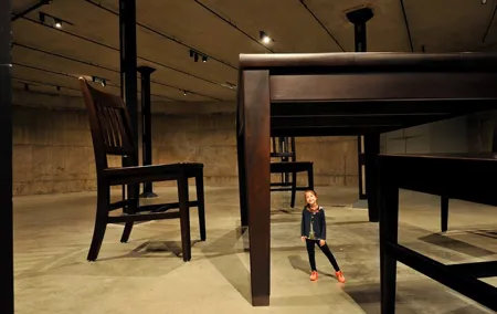 London Tate Modern Art Gallery Private Tour for Kids & Families