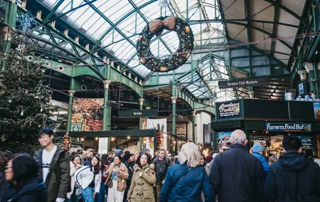 Borough Market Christmas Food Tour with Tea and Doughnuts