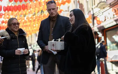 London Food Walking Tour: World Flavours in Soho & Chinatown