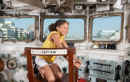 London: HMS Belfast Ticket & South Bank Highlights Audio Tour