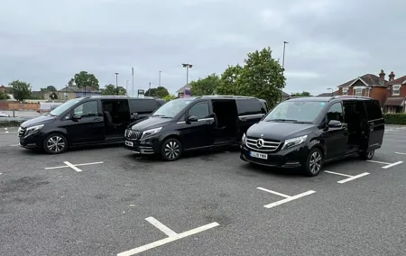 Private Round-Trip Transfer: Heathrow Airport to Central London