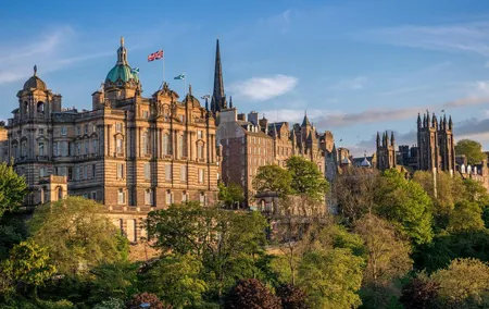 Edinburgh, Loch Ness, The Highlands from London - 3 Day Rail Tour