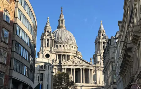 London: Medieval Tales and Martyrs Walking Tour