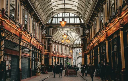 Guided Walking Tour in London: Secrets of the City