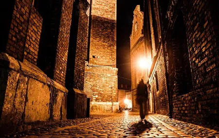 Self-Guided Audio Tour-Behind the shadow of evil: Jack the Ripper