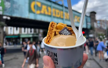 Camden Market Food Tour of 7 Tastings, Gin, Street Food & More