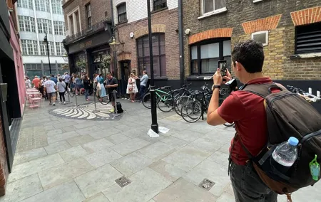 Rock and Roll Walking Tour of Soho London