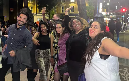 Private Amazing Nightlife in London East Tour