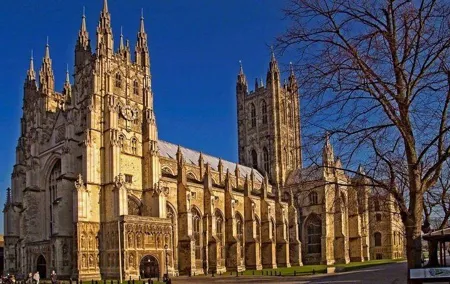 Private driver tours to Leeds Castle, Canterbury, White Cliffs