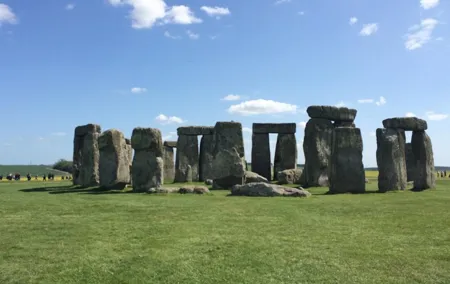 London to Southampton Cruise Port Including Stonehenge